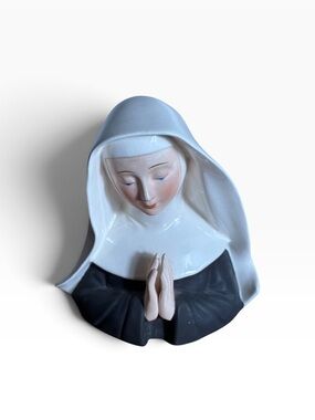 Vintage Enesco praying nun head vase